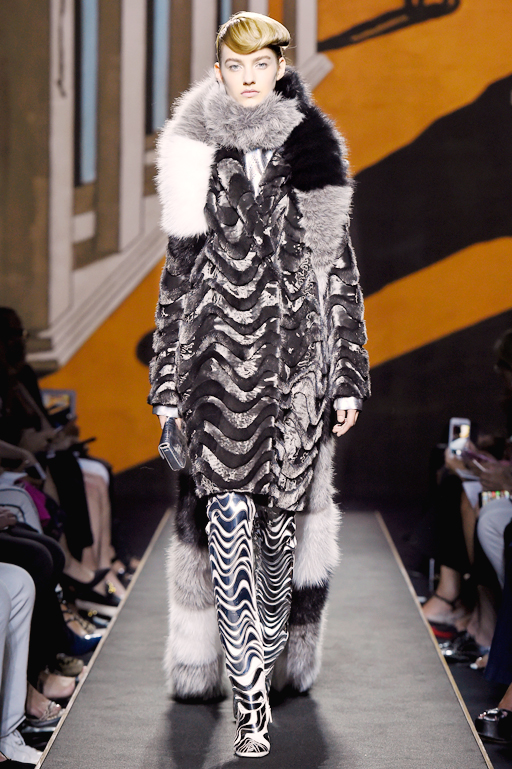 Dior_Couture_AW1516_Look_01