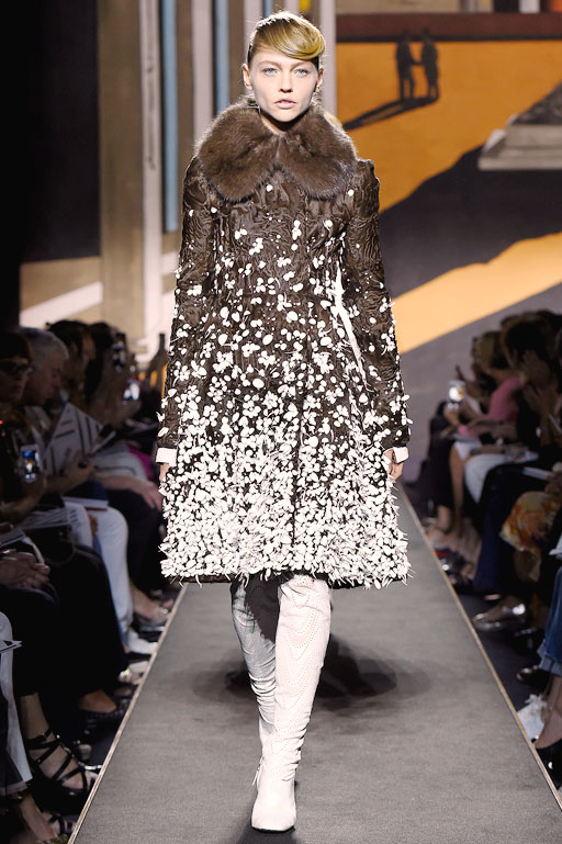 Dior_Couture_AW1516_Look_02