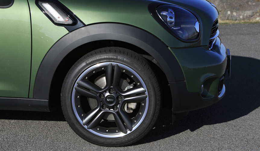 Mini Cooper SD Crossover｜ミニ クーパーSDクロスオーバー 18