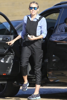 51796188 - Miley Cyrus et sa compagne Stella Maxwell sont allées déjeuner au restaurant Nobu à Malibu