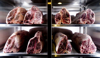 RUSTEAKS｜熟成肉