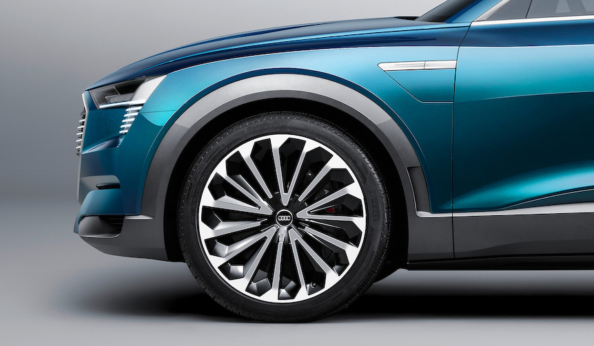Audi e-tron quattro concept｜アウディ e-tron クワトロ コンセプト 024