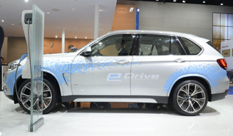 327_27_BMW_X5_xDrive40e