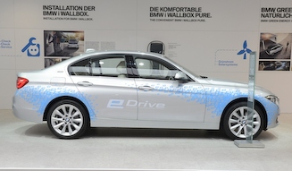 BMW 330e|ビー・エム・ダブリュー 330e