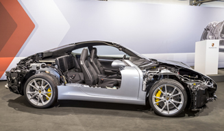 327_35_Porsche 911 Carrera S Cutaway