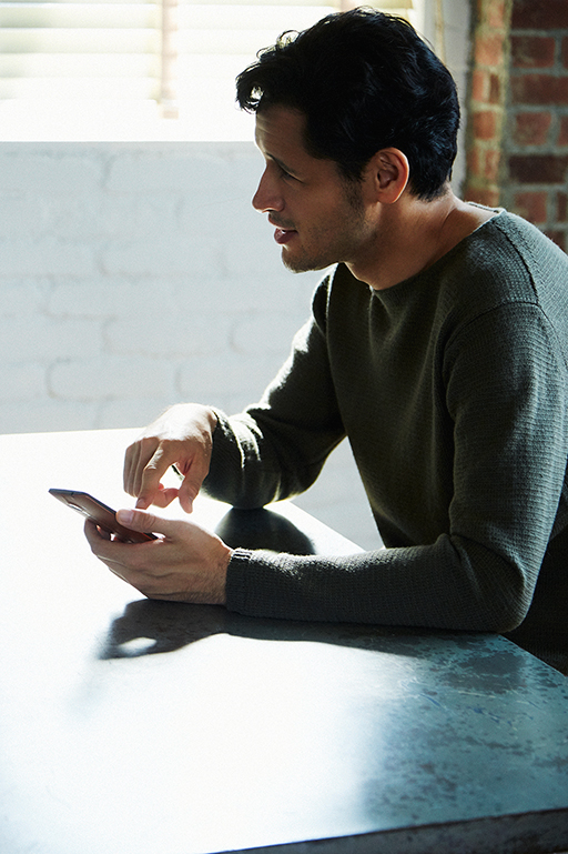 リヒトが語る「isai vivid」本革モデル