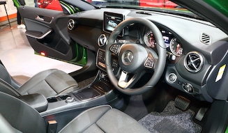 Mercedes-Benz A 250 SPORT 4MATIC|メルセデス・ベンツ A 250 シュポルト 4マチック