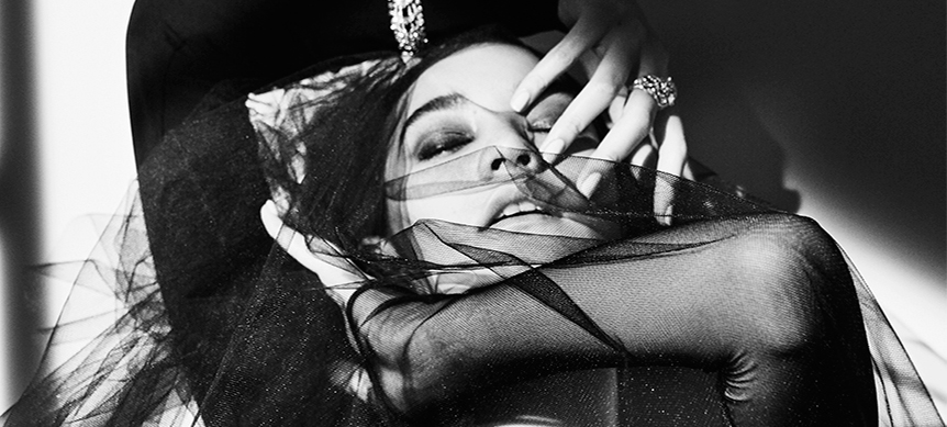 松岡モナがダイヤモンドの魅力を多彩に表現|CARTIER02-438