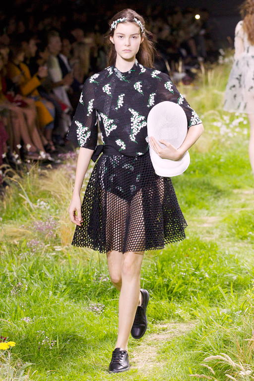 1-Moncler Gamme Rouge