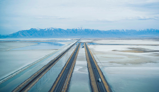 柿本ケンサク|TRANSLATOR