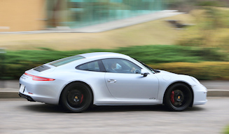 Porsche 911 Carrera 4 GTS｜ポルシェ カレラ 4 GTS