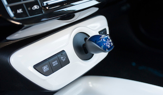 TOYOTA PRIUS A Premium|トヨタ プリウス A プレミアム