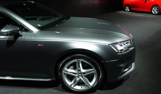 Audi A4 2.0TFSI|アウディ A4 2.0TFSI