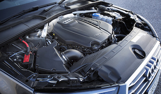 Audi A4 2.0TFSI|アウディ A4 2.0TFSI