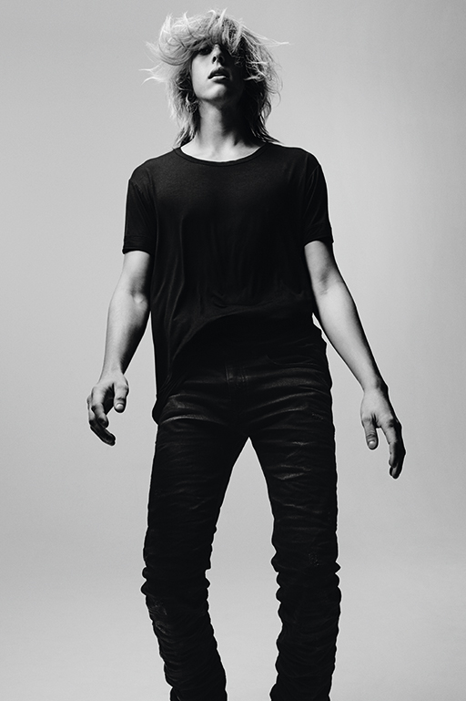 DIESEL_BLACK_GOLD_Shot02_085_R3_CMYK300