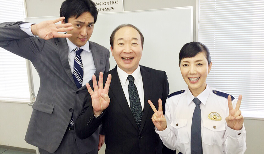 215_001戸田恵子、2016年も歌い、踊る！