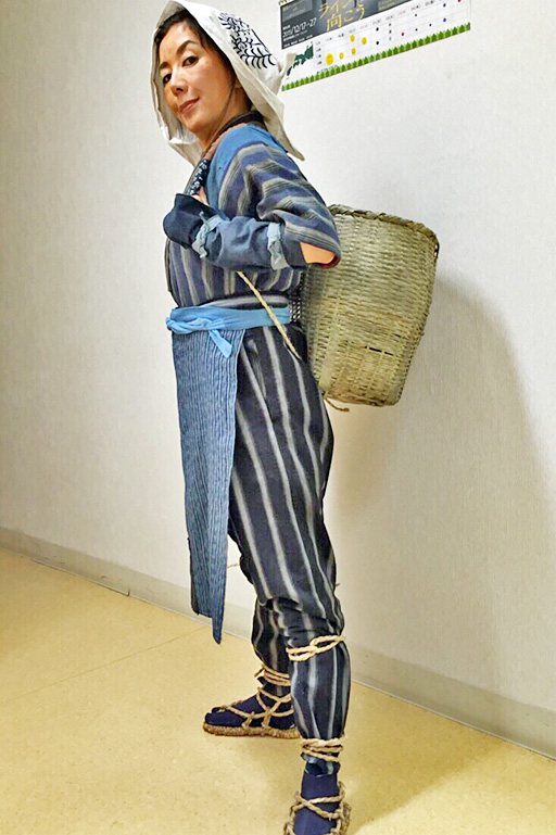 215_001戸田恵子、2016年も歌い、踊る！