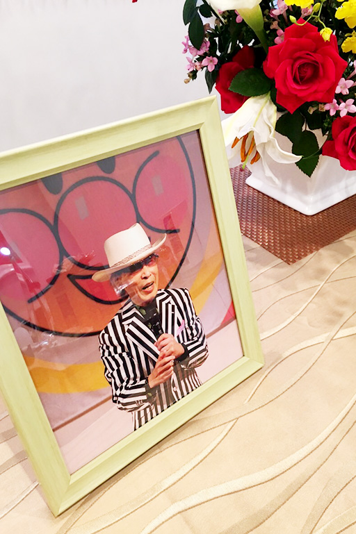 215_001戸田恵子、2016年も歌い、踊る！