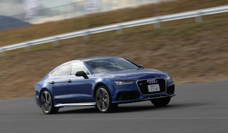 アウディが手がけるドライビングスクールを体験｜Audi