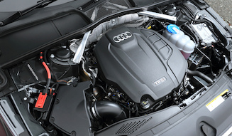 Audi A4｜アウディ A4