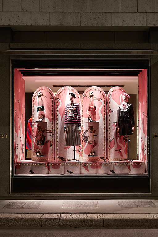 Pre-Fall-2016-Store-Windows_Women-03