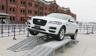 Jaguar F-Pace｜ジャガー Fペース
