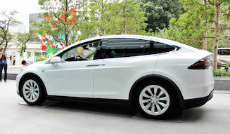 Tesla Model X｜テスラ モデルX