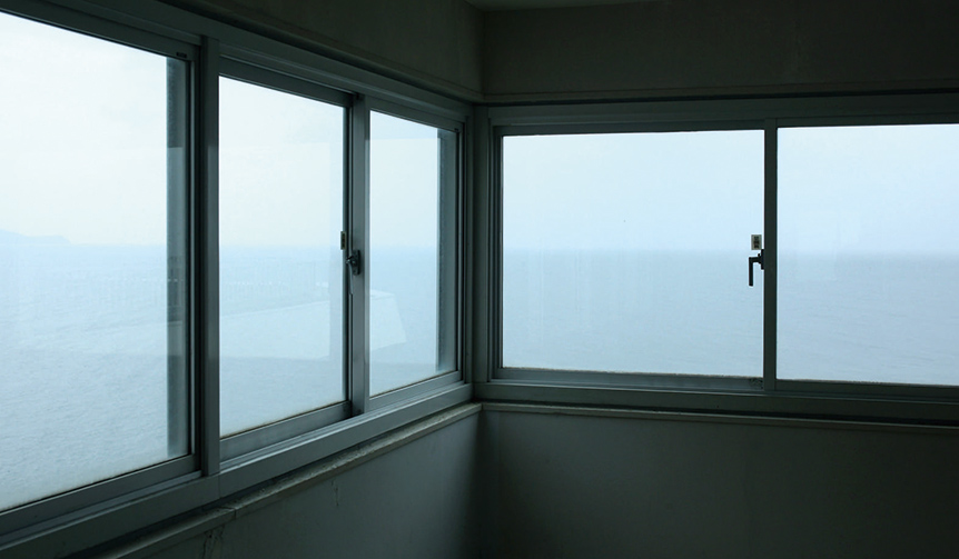 body-play-politics_011