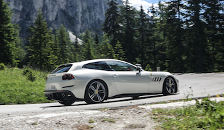 Ferrari GTC4 Lusso|フェラーリ GTC4 ルッソ