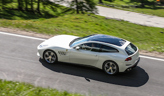 Ferrari GTC4 Lusso|フェラーリ GTC4 ルッソ
