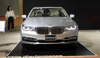 BMW 740e iPerformance｜ビー・エム・ダブリュー 740i iパフォーマンス
