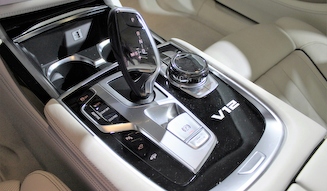 BMW M760Li xDrive｜ビー・エム・ダブリュー M760Li xDrive