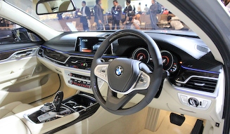 BMW 740e iPerformance｜ビー・エム・ダブリュー 740i iパフォーマンス