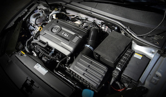 Volkswagen Passat 2.0TSI R-line|フォルクスワーゲン パサート2.0TSI R-line
