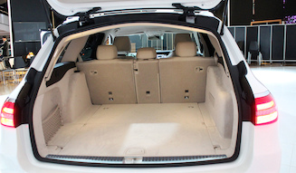 s_07_Mercedes-Benz-E-Class-Stationwagon