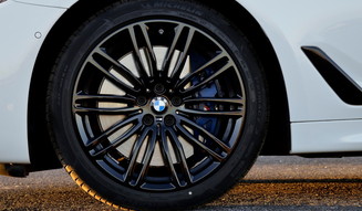 BMW 5 Series｜ビー・エム・ダブリュー 5シリーズ