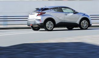 TOYOTA C-HR｜トヨタ C-HR