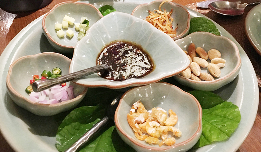 ©2012 Baan Khanitha