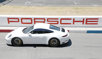 Porsche 911 GTS｜ポルシェ 911 GTS