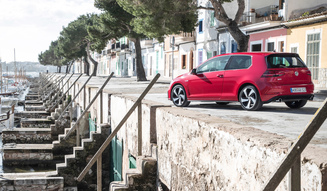 Volkswagen Golf GTI|フォルクスワーゲン ゴルフ GTI