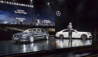 s_004_Mercedes-Benz-S-Class