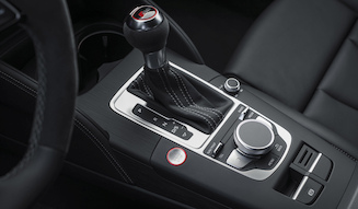 Audi RS3 Sedan｜アウディ RS3 セダン