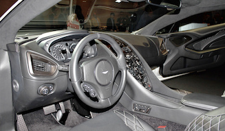 s_015_Aston-Martin-Vanquish-S