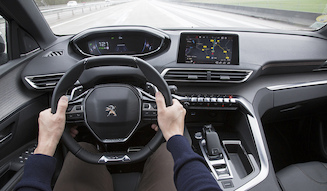 s_032_Peugeot_3008_GT