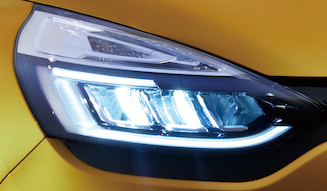 s_008_Renault_Lutecia_RS
