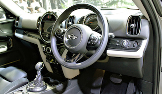 s_021_MINI_Cooper_S_E_C_ALL4