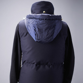 s_002_best7_02_moncler_gammebleu_cube