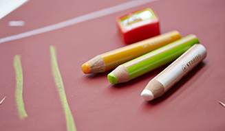 s_03_bentley_1_crayon