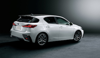 s_007_Lexus_CT200h
