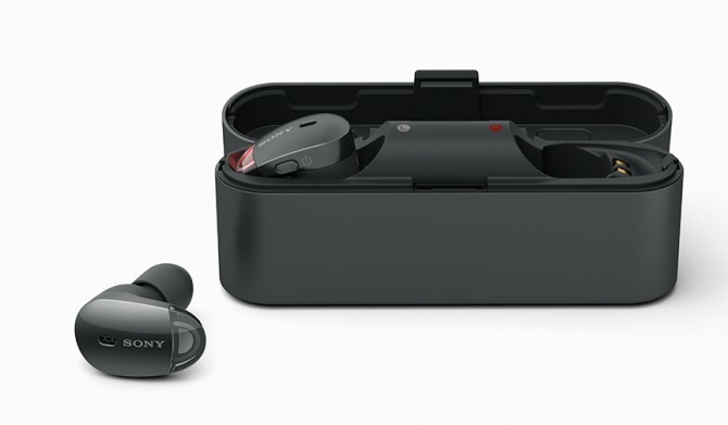 10_WF-1000X_B_with_case_0